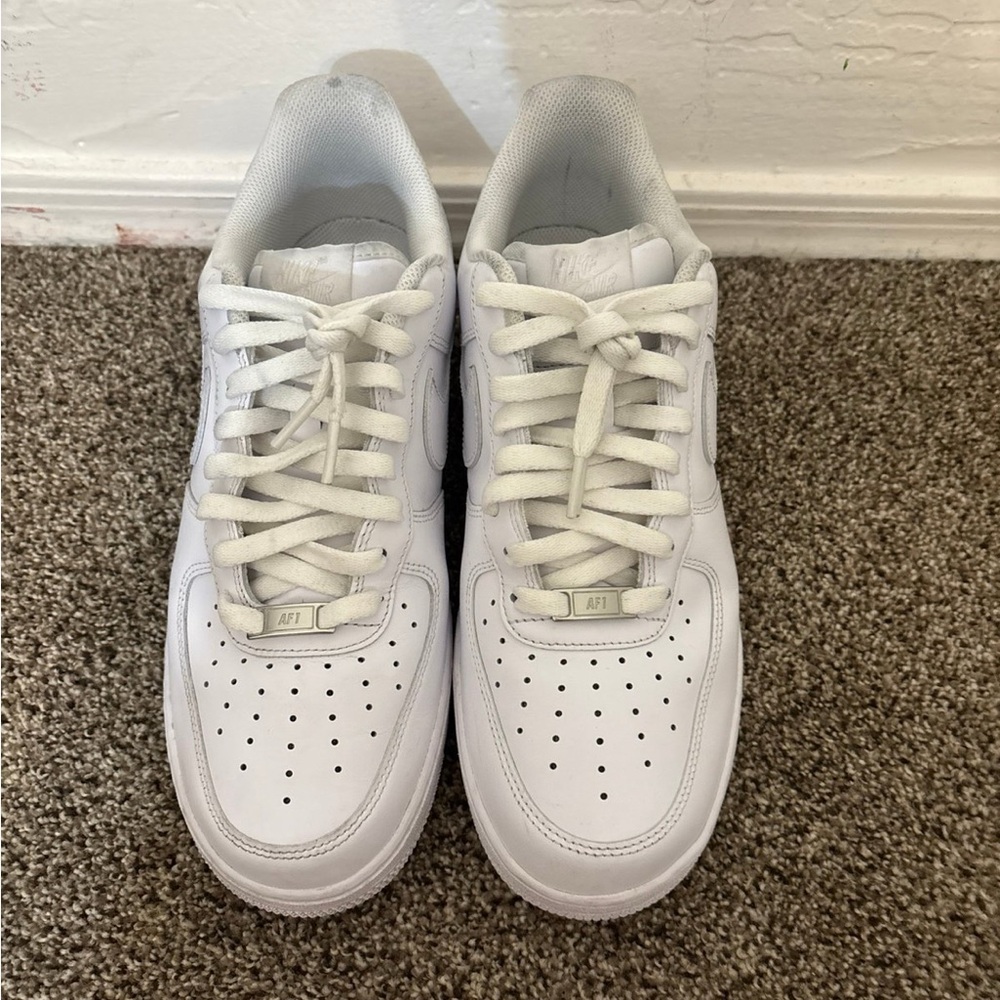 Size 10 - Air Force 1 White - Picture 5 of 12